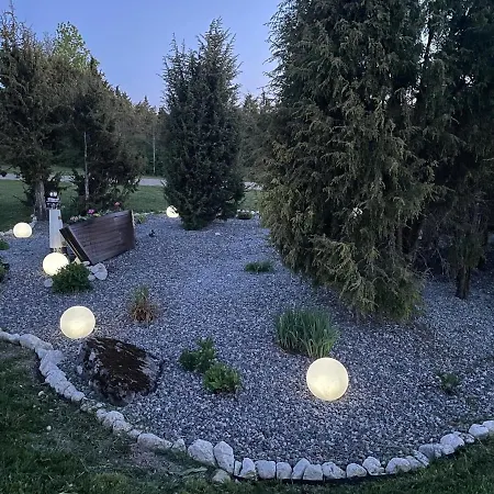 Semesterbostad Rukki Puhkemaja *